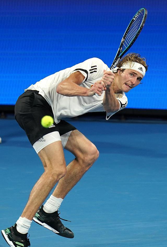 英国网球队爆冷德国网球队，克耶高斯三分雨点燃全场的简单介绍