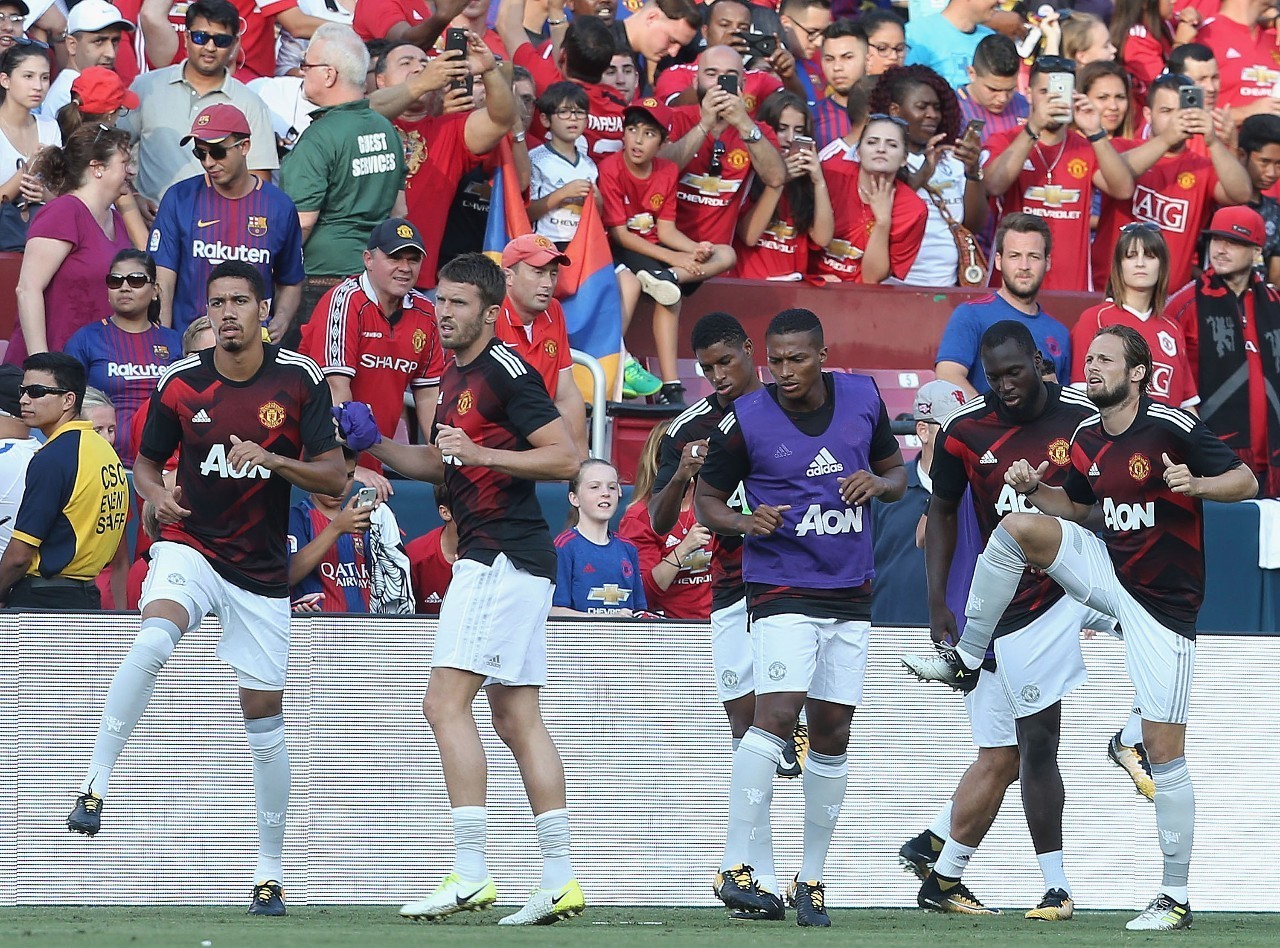 比利时血洗瓦伦西亚，博格巴2制霸全场