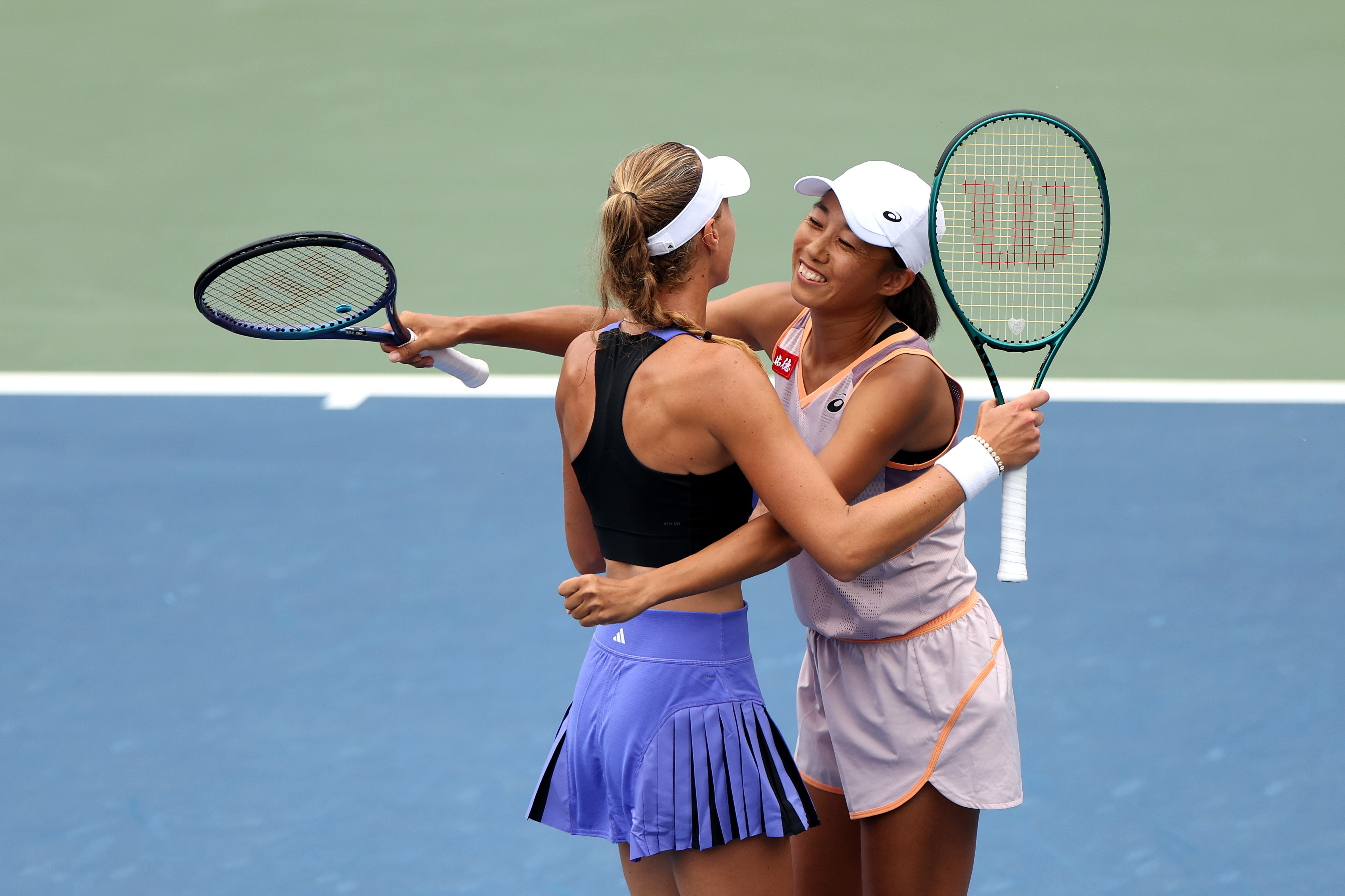 美网鏖战拉沃尔杯,西西帕斯关键制胜 美网鏖战拉沃尔杯,西西帕斯关键制胜