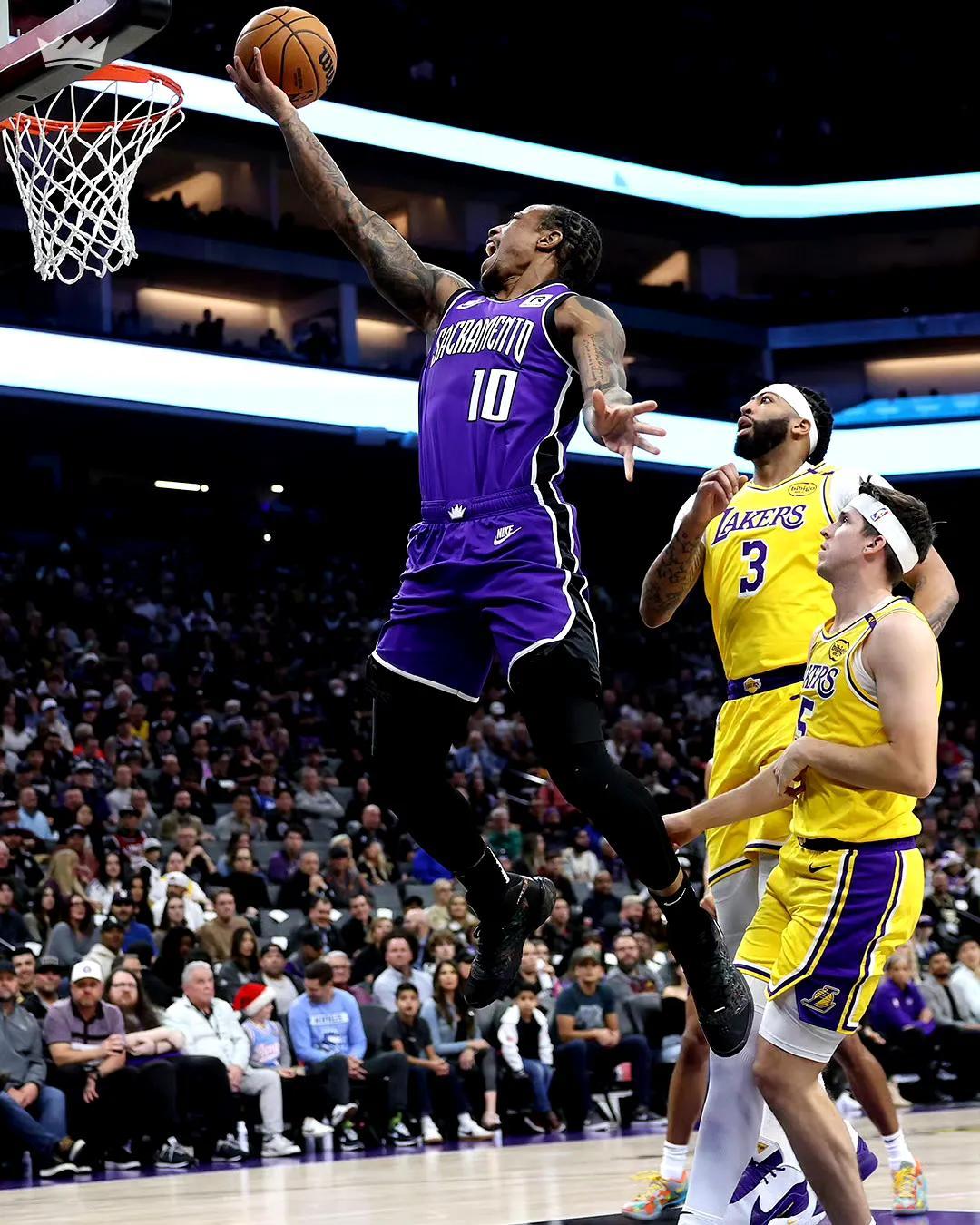 爱游戏tv-国王横扫湖人，乔治关键制胜