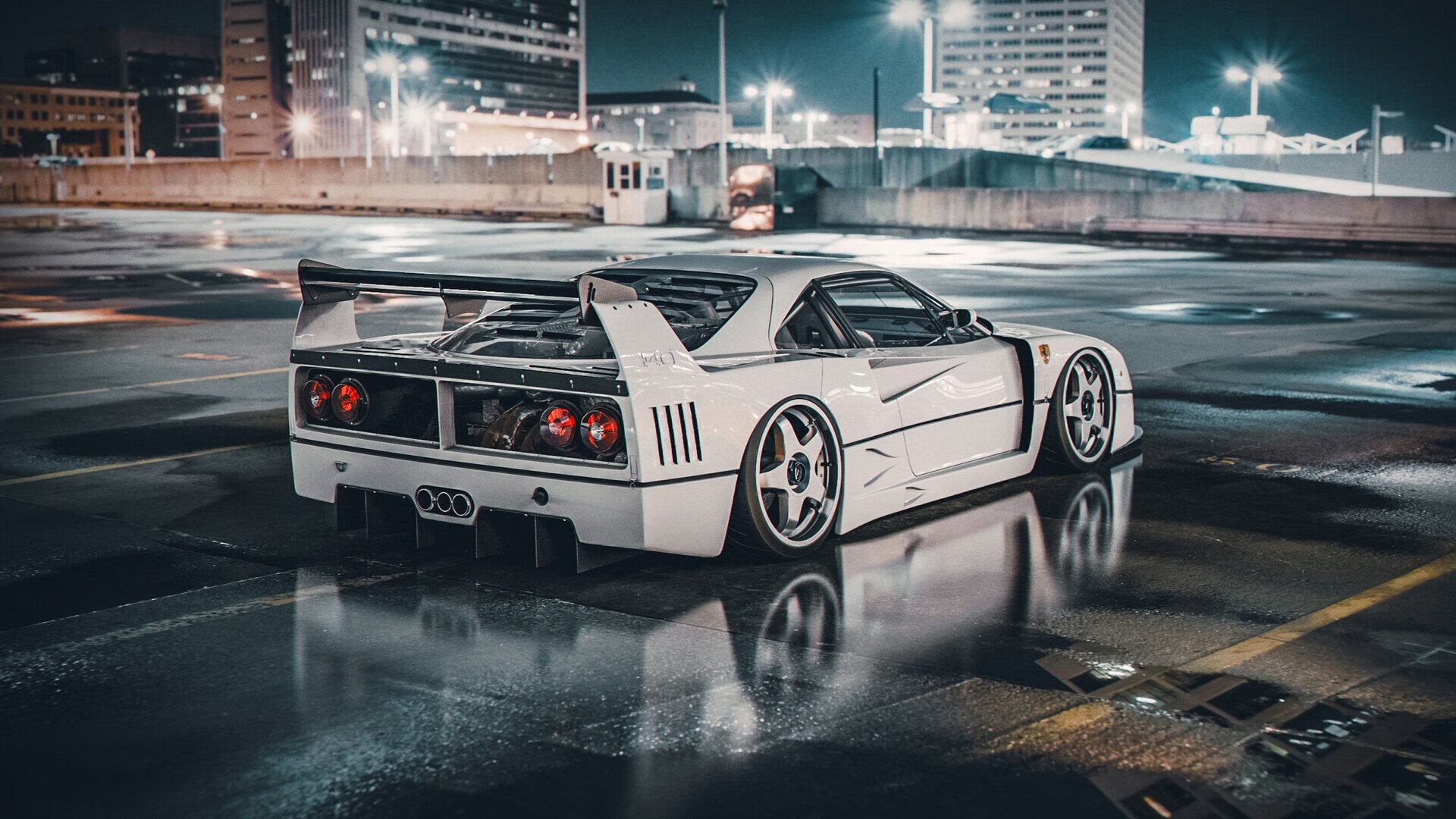 法拉利惊险取胜红牛二队,汉密尔顿上演绝地反击