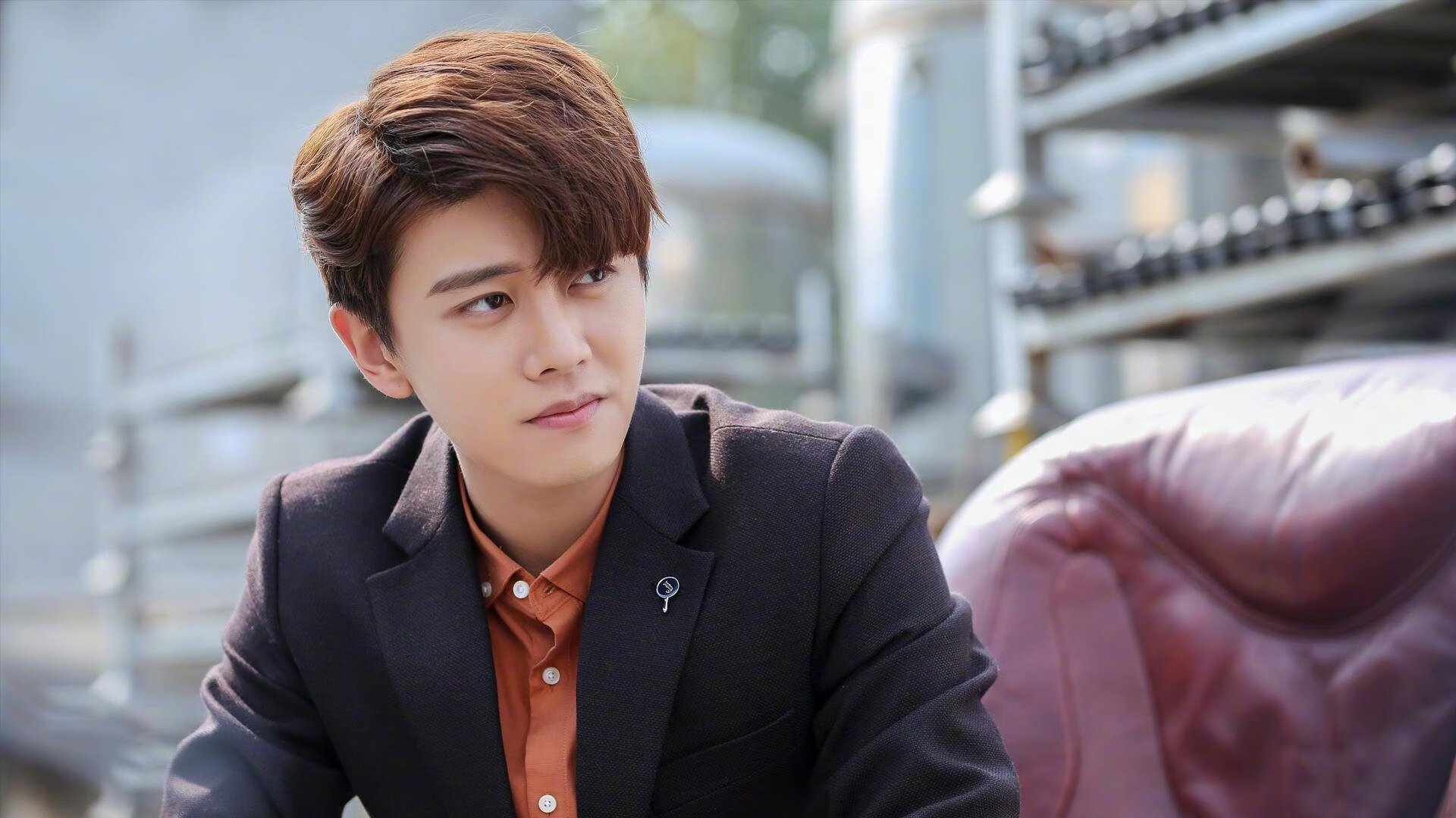 巴林双星闪耀夜，维斯塔潘加冕速度之王，劳塔罗上演前锋极速狂飙