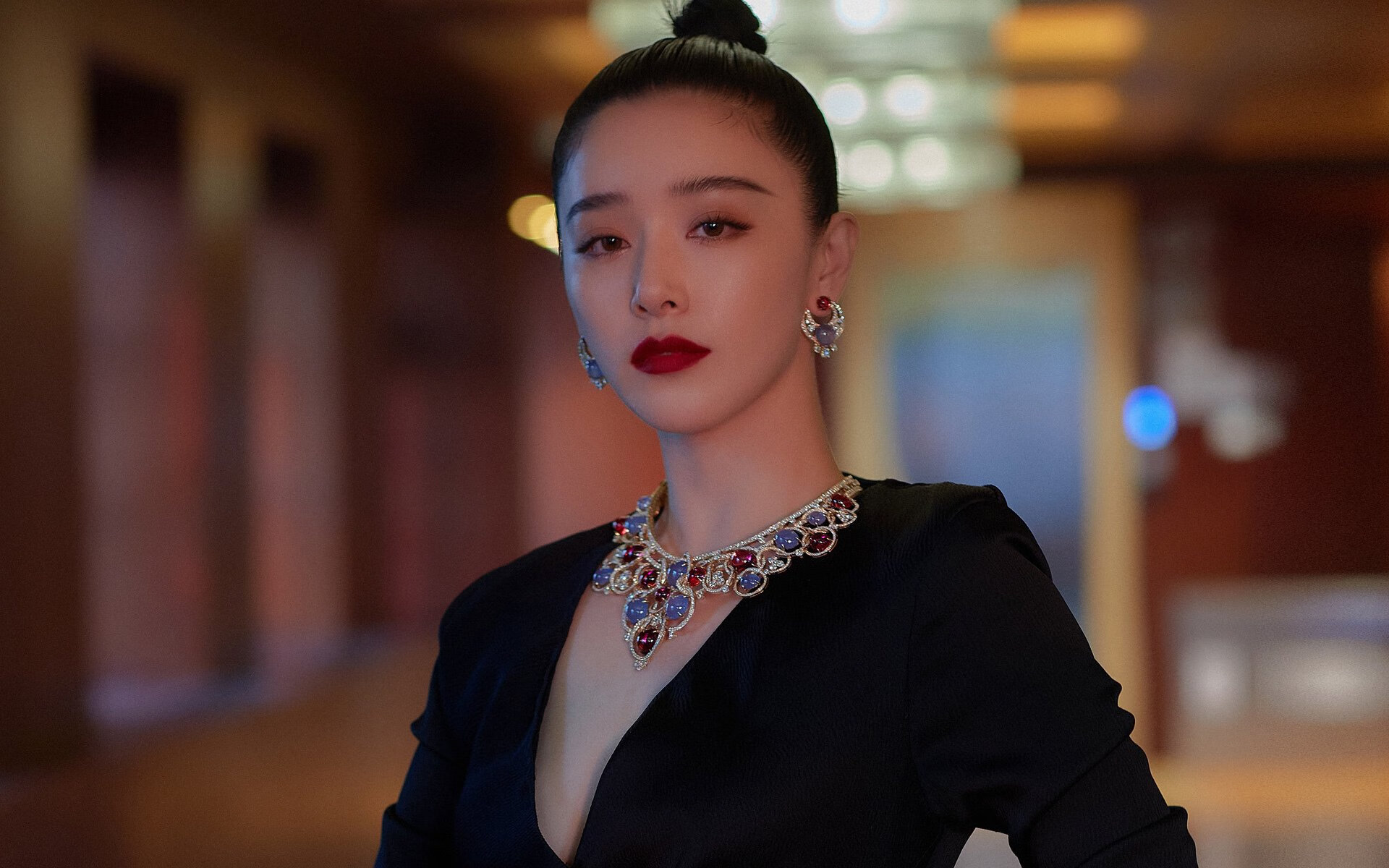 爱游戏官方入口-绿茵上的唯一瞬间，当萨卡让足球回归纯粹，美利坚的胜利便是献给上帝的诗篇